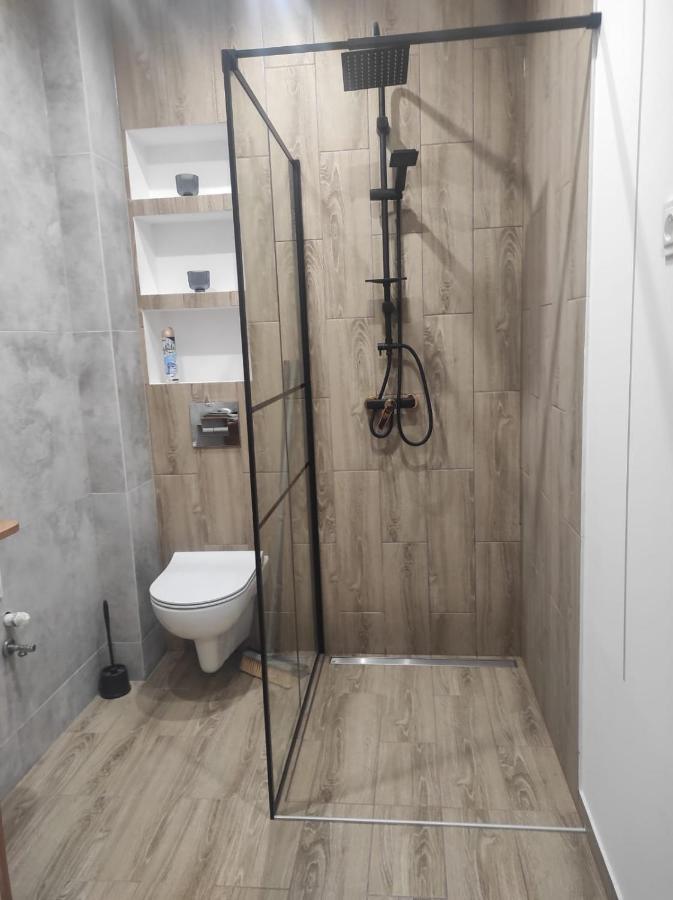 Апартаменты Walbrzych Pilsuckiego News Apartament Экстерьер фото